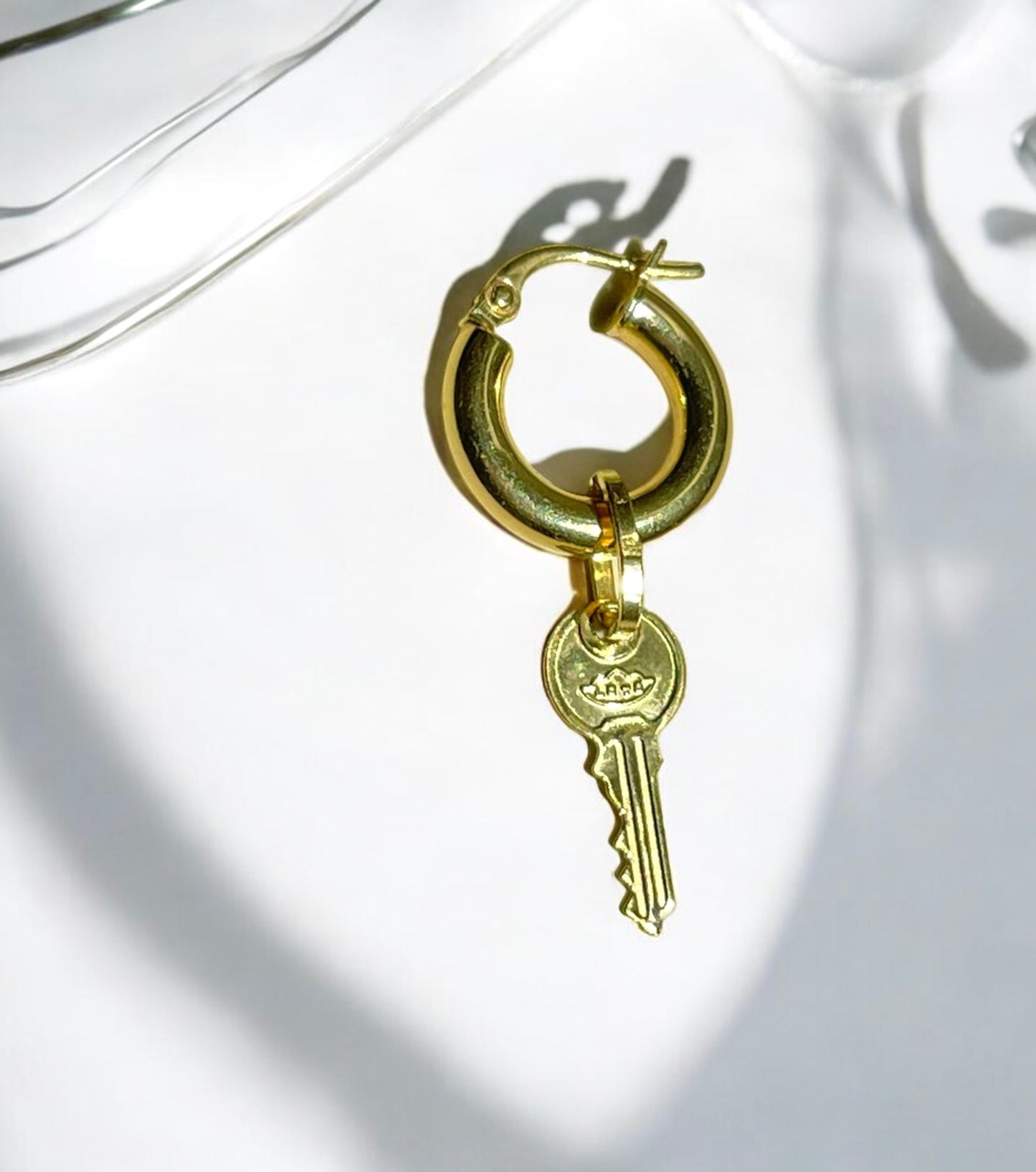 18k Gold Key Charm